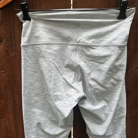 Lululemon x Peloton Womens 8 Wunder Under HR Tight 28" Wee Are From Space Gray - Picture 4 of 12